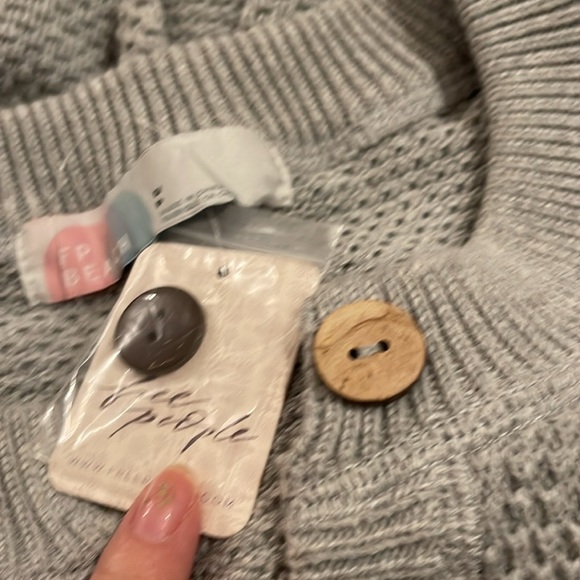 BNWT FREE PEOPLE FaN FaV Hailee S NEVER Worn SOLD OUT Color 🩶 - Picture 4 of 7